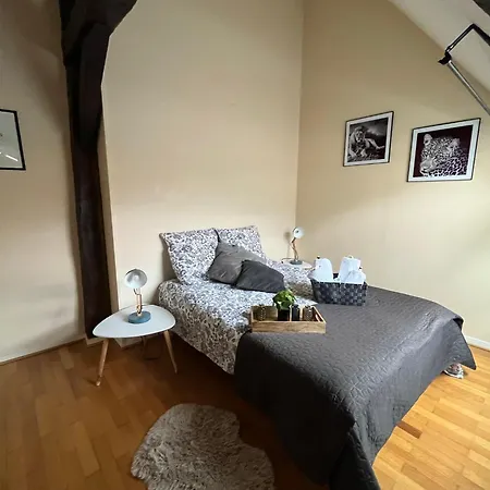 Les D'albatre, Le 44 Daire