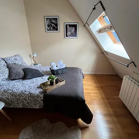 Daire Les D'albatre, Le 44 *