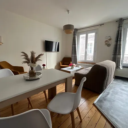 Les D'albatre, Le 44 *