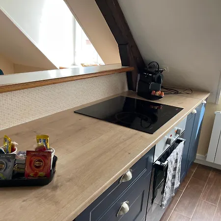 Les D'albatre, Le 44